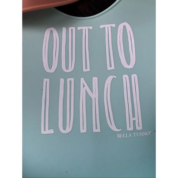 Bella Tunny Wonder Bib - Out to Lunch/ Cheeks for Weeks/ New - Picture 2 of 4